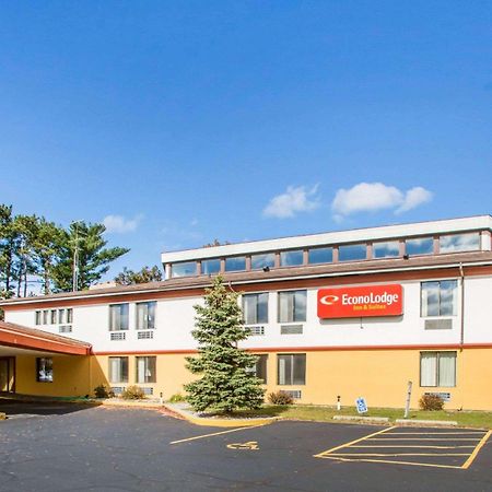 Econo Lodge Inn & Suites Stevens Point Exterior photo